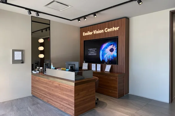 The front desk at DFW Eyes Now